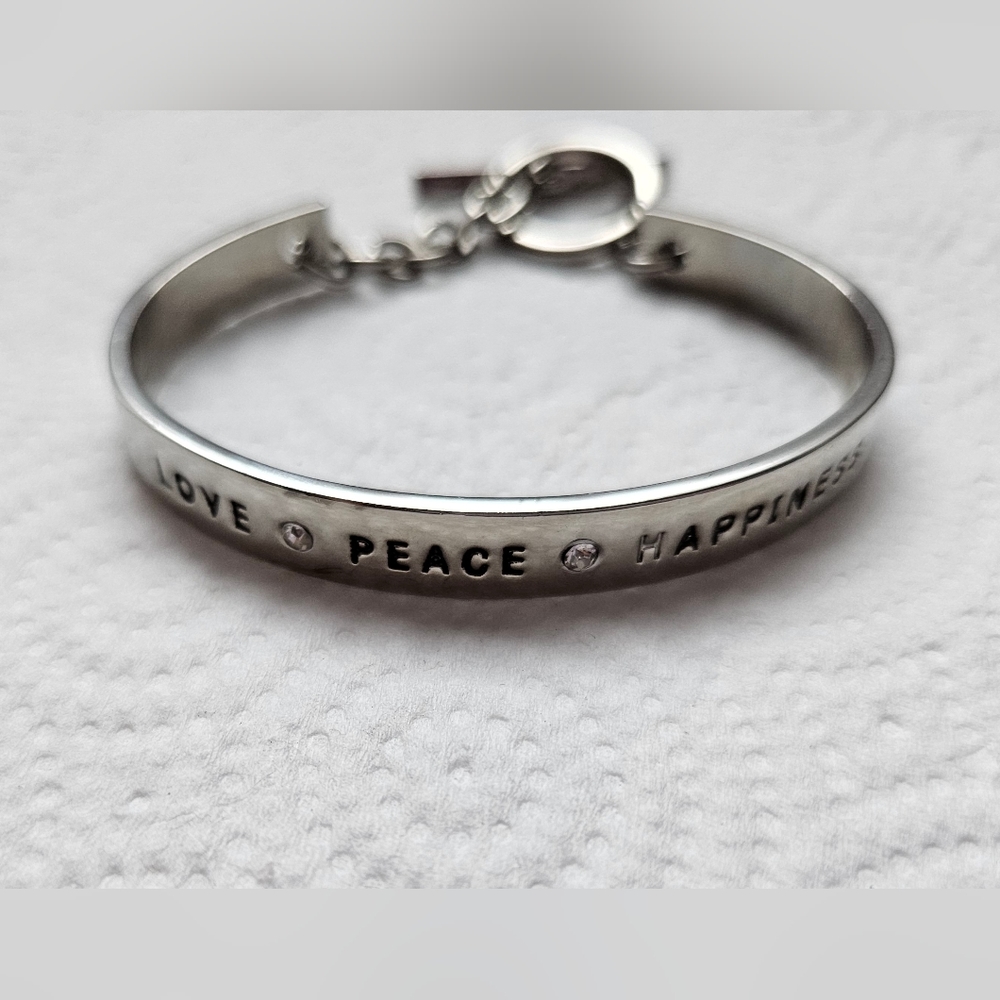 EUC BCBG Bracelet, Silvertone,